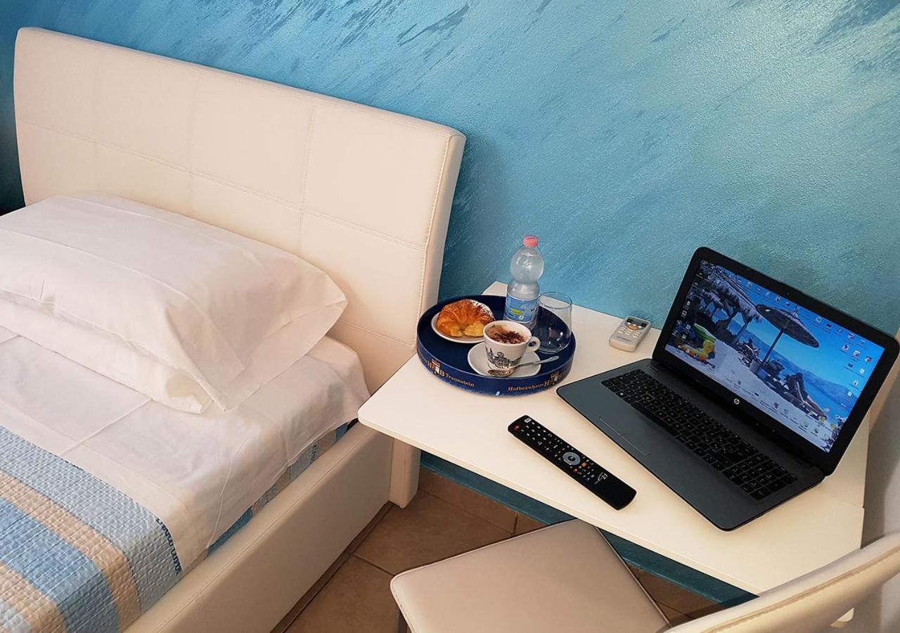 Cristal Rooms Пьяченца Экстерьер фото