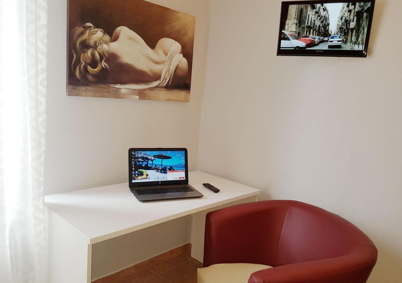 Cristal Rooms Пьяченца Экстерьер фото