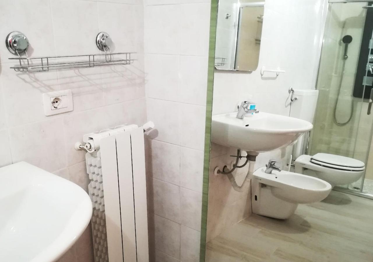 Cristal Rooms Пьяченца Экстерьер фото